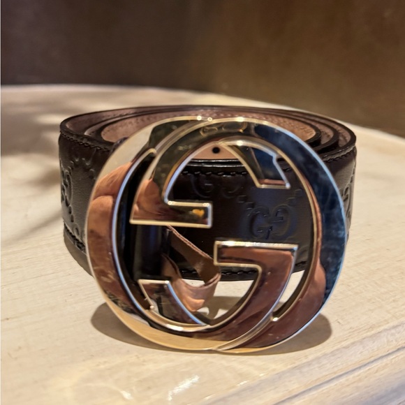 Authentic Gucci belt - Picture 1 of 9